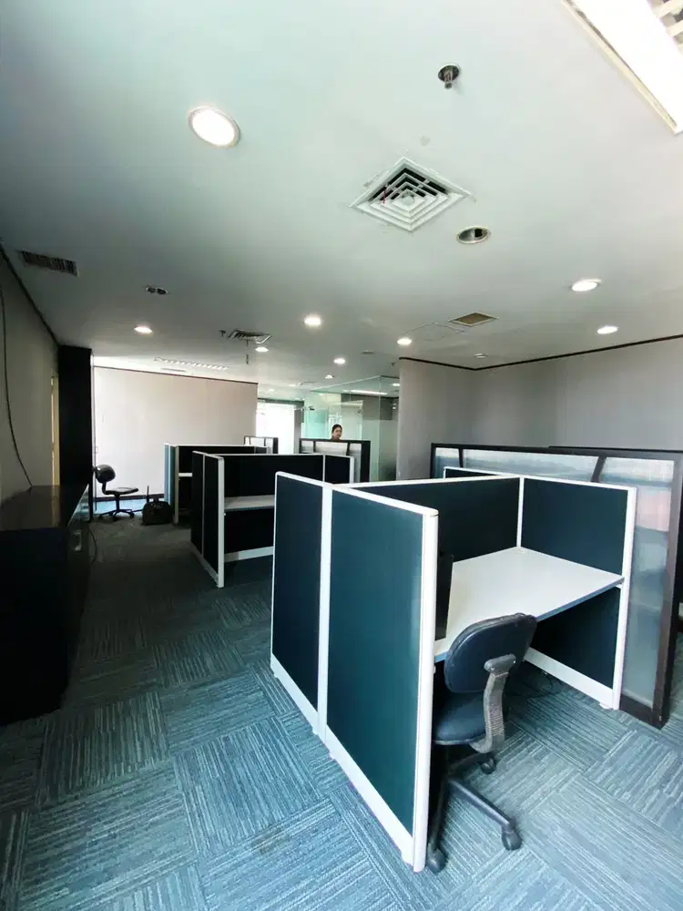 Sewa Murah Kantor Siap Huni 740 m2 di Menara Anugrah Mega Kuningan