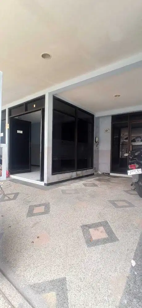 Dijual Rumah siap huni,di Nirwana Eksekutif blok CC, Surabaya