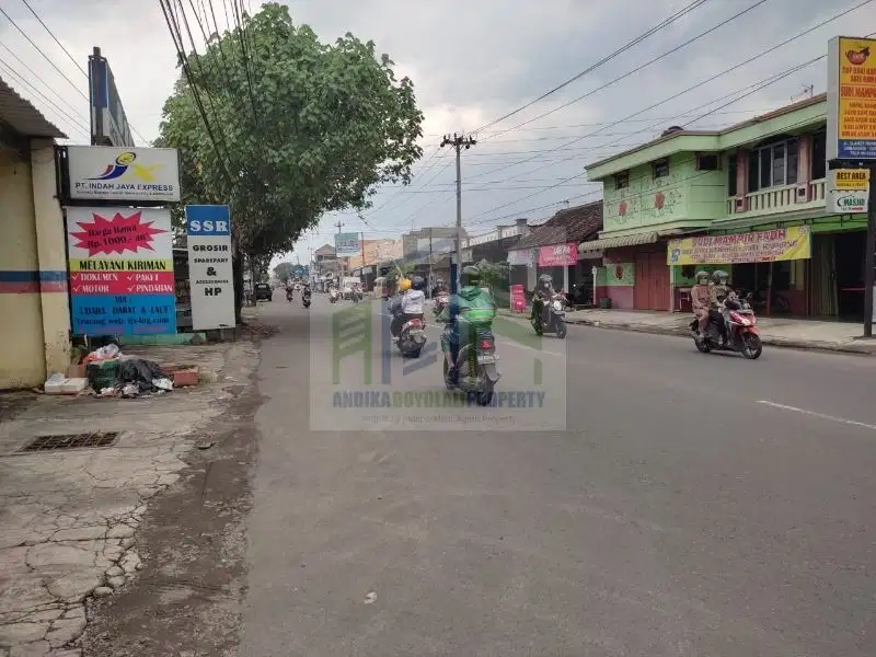 Dijual Tanah dan Bangunan strategis pinggir jalan utama Kartasura