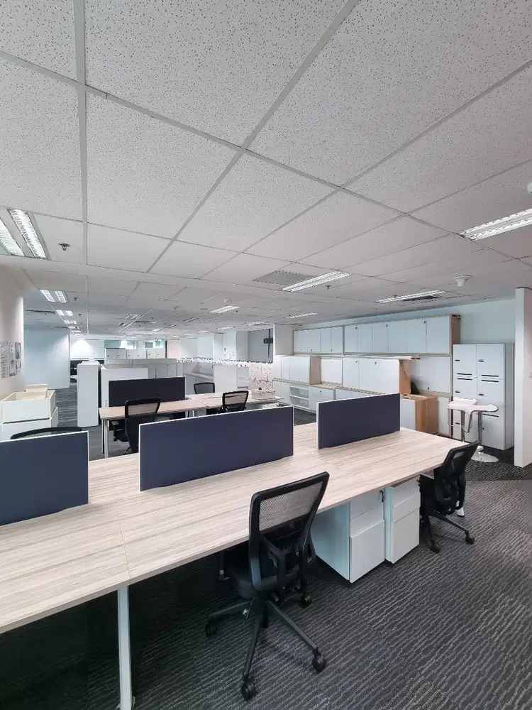 Sewa Kantor Eksklusif 1499 m2 Full Furnish di Wisma 46 Sudirman, Nego