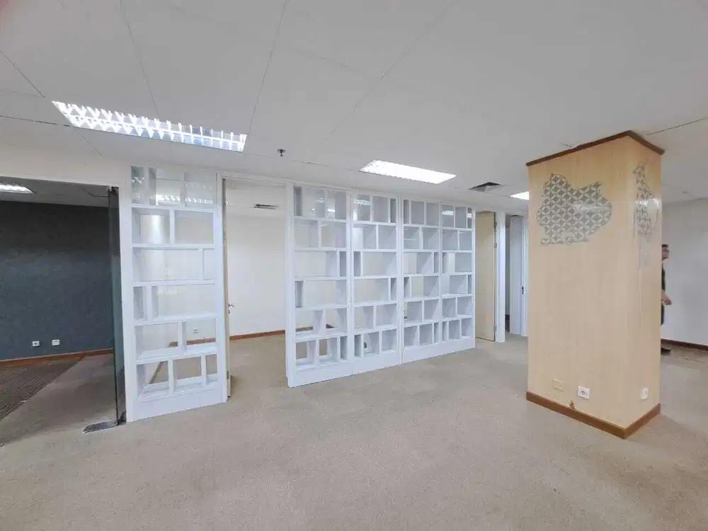 Sewa Kantor 270 m2 di Palma One Kuningan, Sdh Partisi Siap Huni
