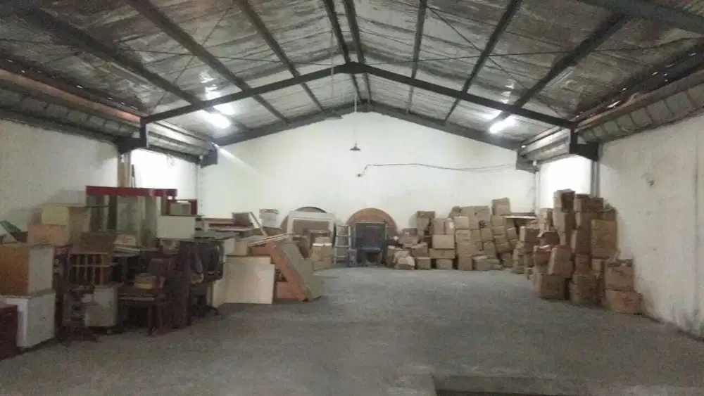 Disewakan Gudang Terpadu di Elang Laut PIK 230m2, 3 lantai full