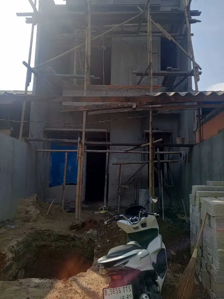 RUMAH CLASIK MODERN CIJANTUNG.STRATEGIS BEBAS BANJIR