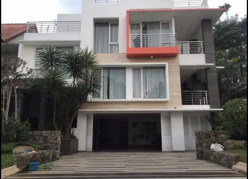 Rumah Lux Di Resor Dago Pakar taman luas
