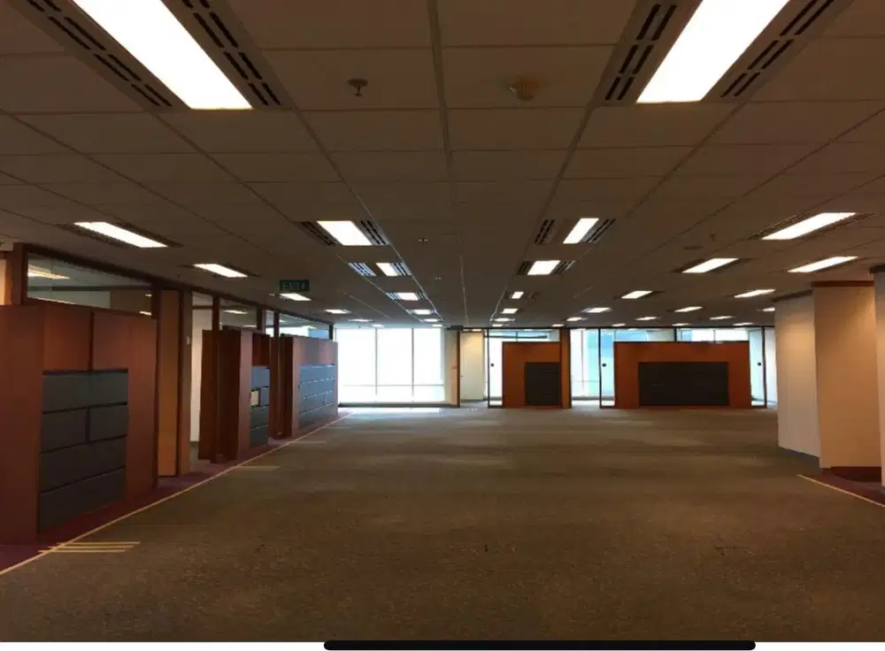 Sewa Kantor 1 Lt Full 2775 m2 di Wisma GKBI Sudirman Kondisi Fitted