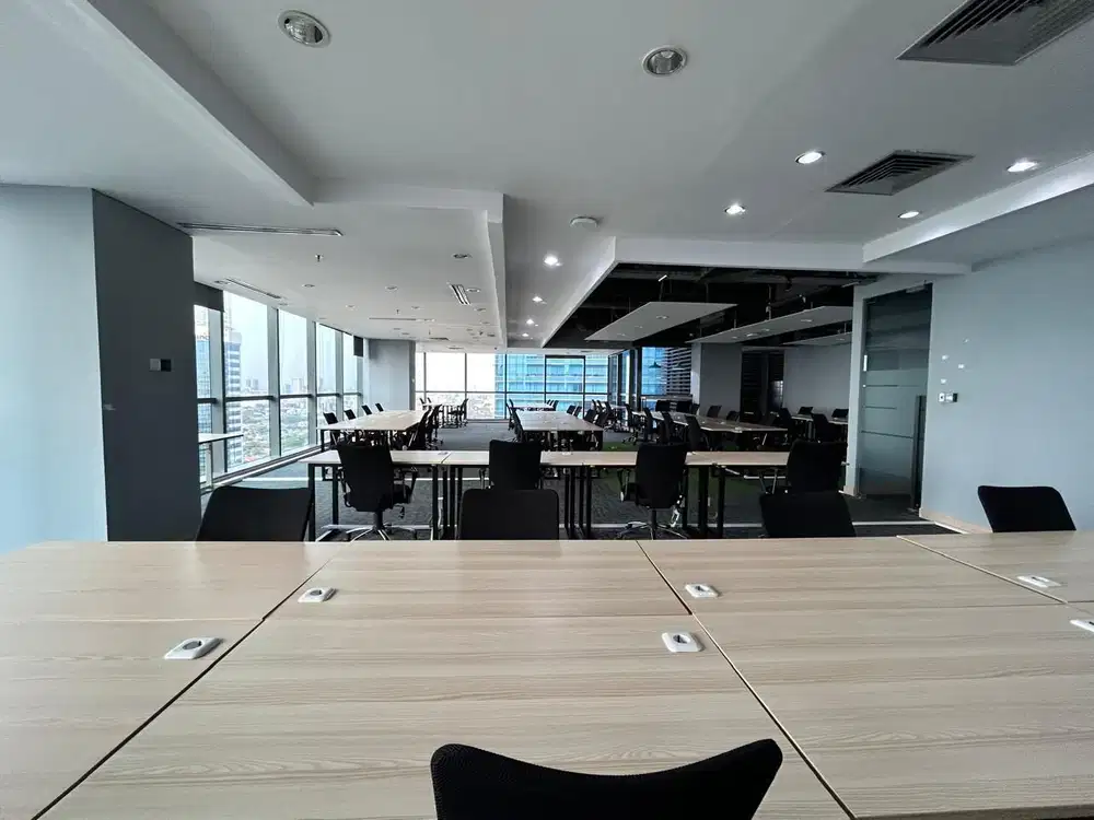 Sewa Kantor 1 Lantai Full 1300 M2 Full Furnish di UOB Plaza Thamrin