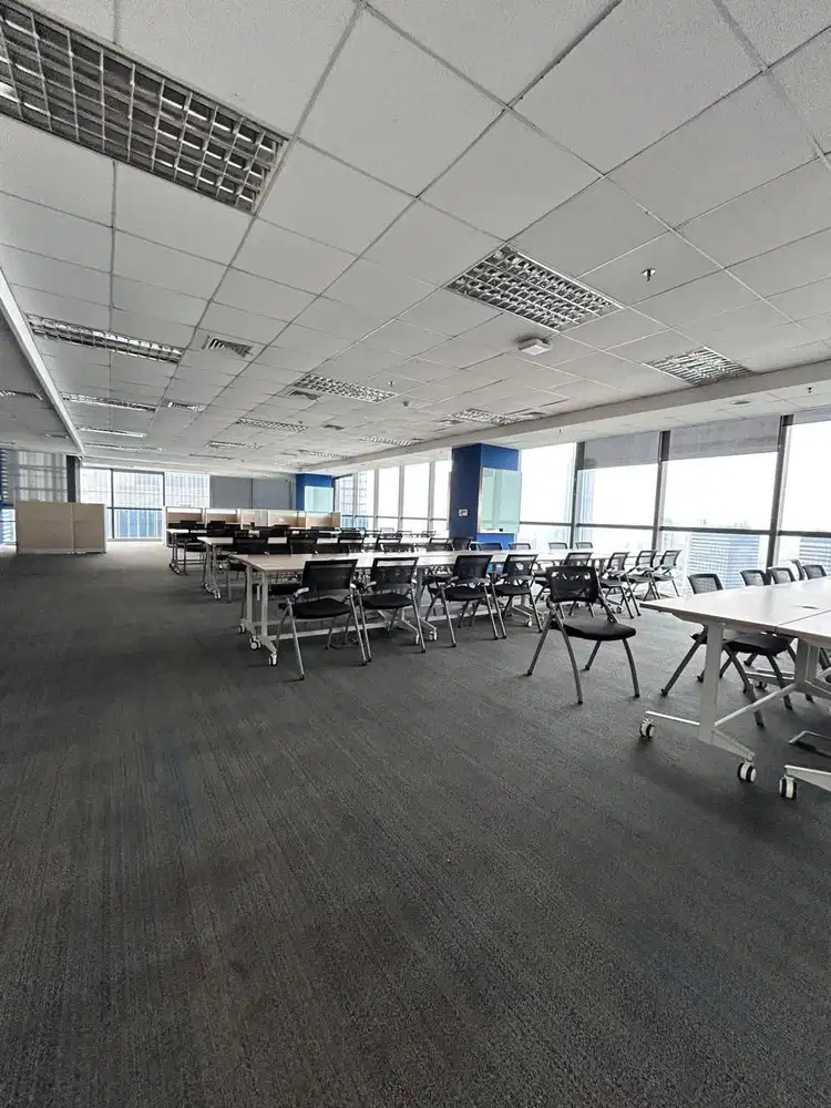 Sewa Kantor Full Furnish 715 m2 di UOB Plaza Thamrin Nine Jakpus