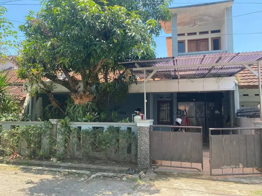 Dijual Rumah Terawat Siap Huni Lokasi Strategis di Turangga Bandung