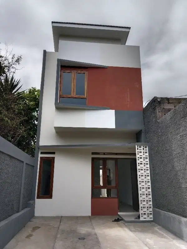 Hunian bergaya moderen 2lantai di Ujungberung