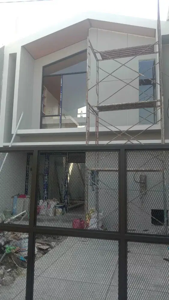 Murahhh!!! Rumah Baru Siap Huni dan Full Furnish Mulyosari Utara