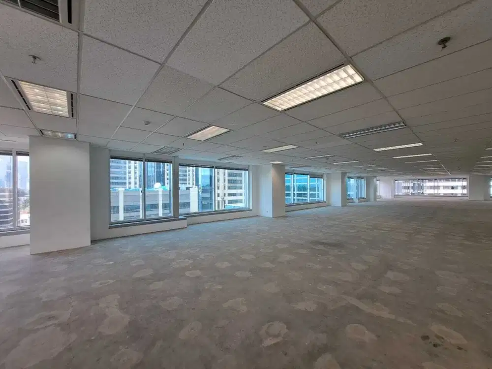 Sewa Kantor 825 m2 di Menara Mandiri SCBD Kondisi Bare, Lokasi Premium