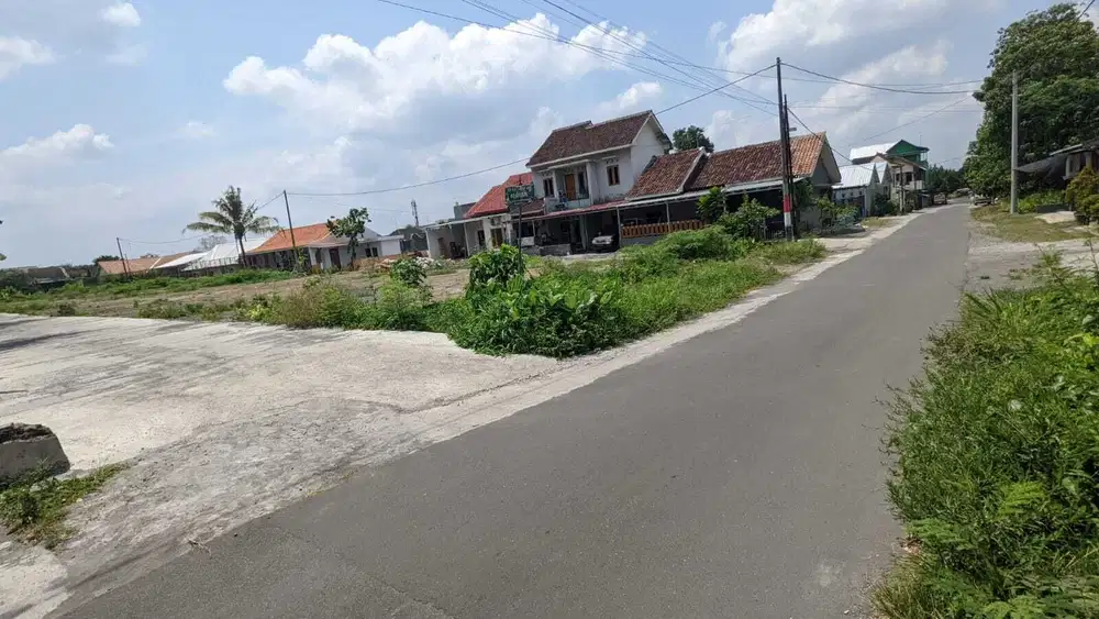 Dekat Pasar Stan Jl Tajem, Tanah Jogja SHM Maguwo, Utara Ringroad