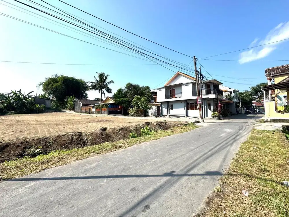 Tepi Jalan Aspal, Posisi Hook. Tanah SHM P Siap Bangun