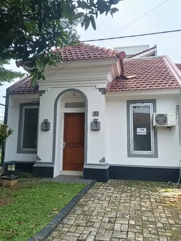 Di jual rumah di hook di Sentul city