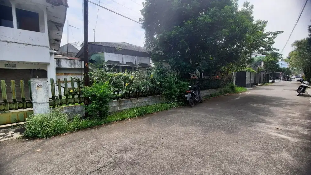 Rumah Hitung Tanah 20 x 20 Lokasi Dekat Sport Jabar Arcamanik, Bandung