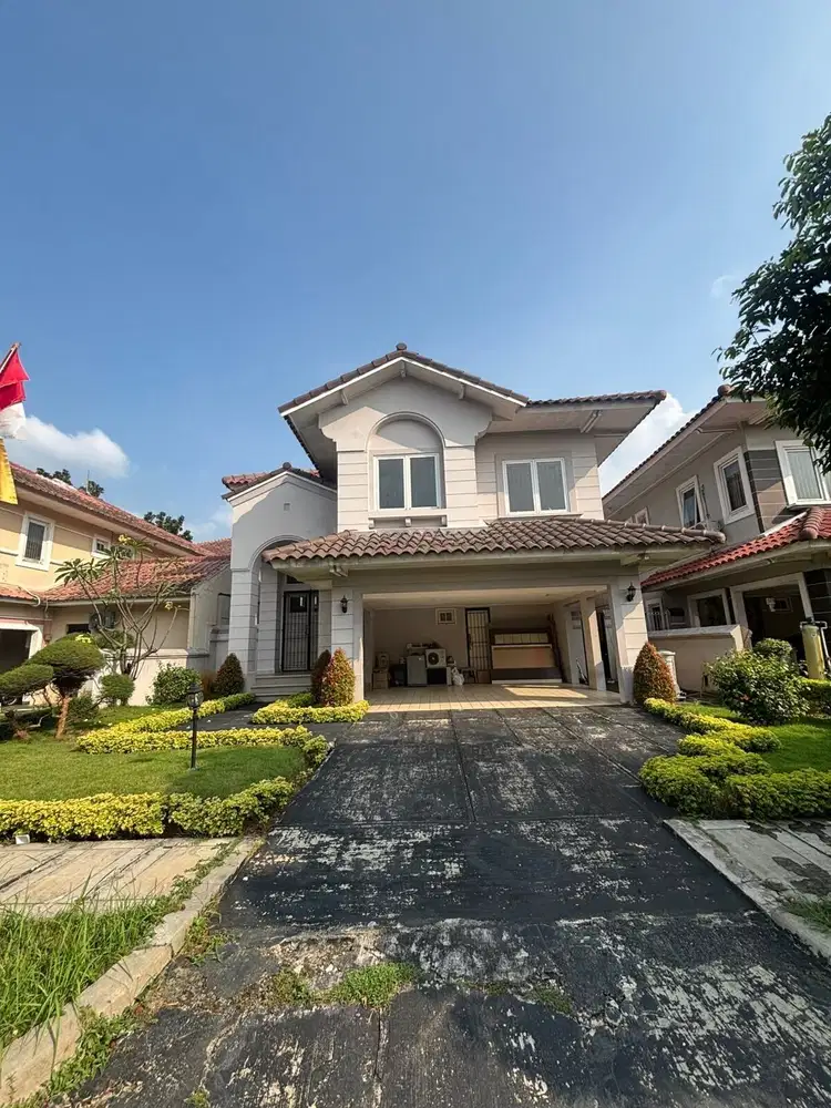 Disewakan Rumah Cluster Taman Menteng Lippo Cikarang