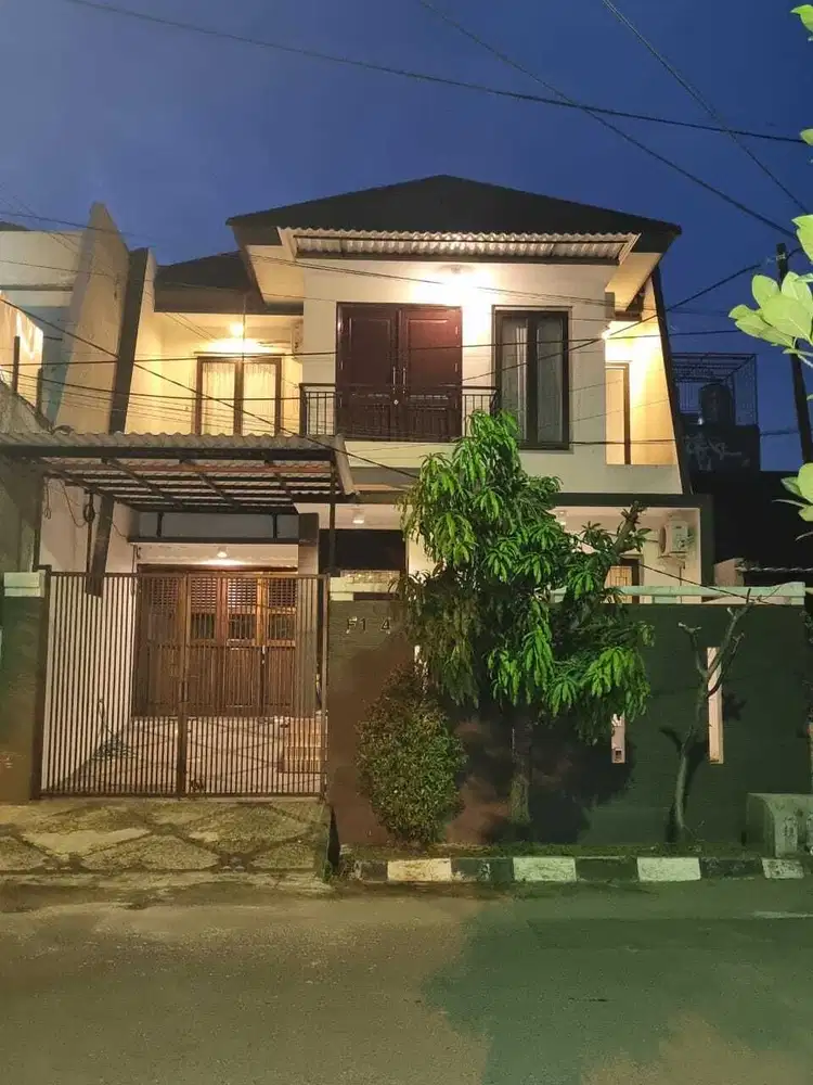 DIJUAL RUMAH 2LANTAI NGINDEN INTAN TIMUR SIAP HUNI