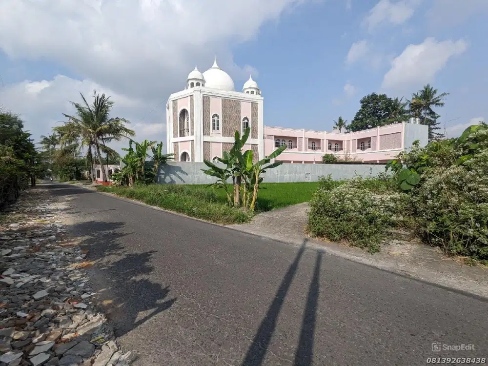 Area Kampus Sanata Dharma Tanah Apik Maguwoharjo Tepi Jalan Besar SHMP