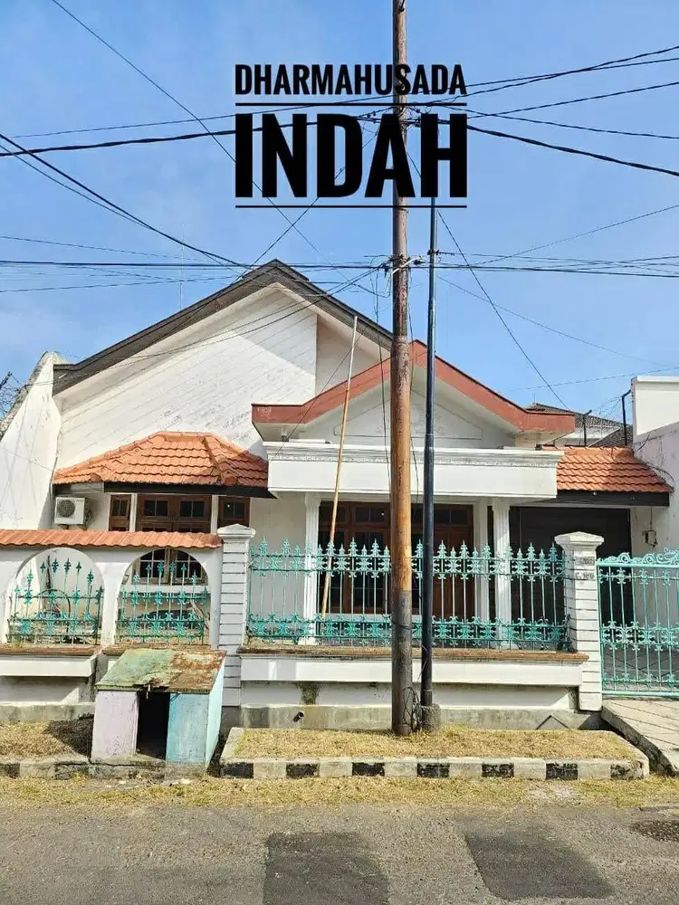 Dijual Cepat Rumah Bagus dan Luas Dharmahusada Indah SBY