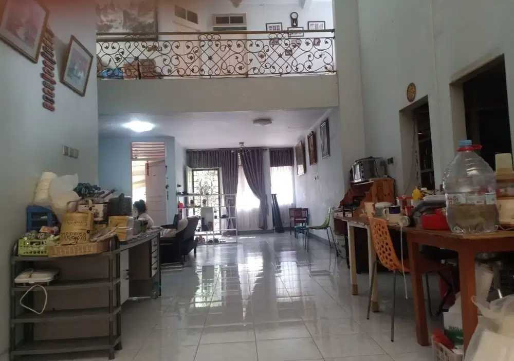 Dijual Rumah Luas Semi Furnish Taman Bunga Raya Modernland Tangerang