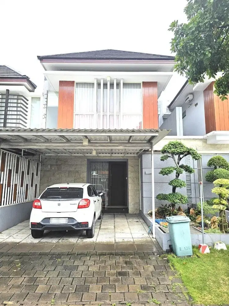 Dijual Cepat Rumah Minimalis  Murah Lt 2 di Graha Natura Surabaya