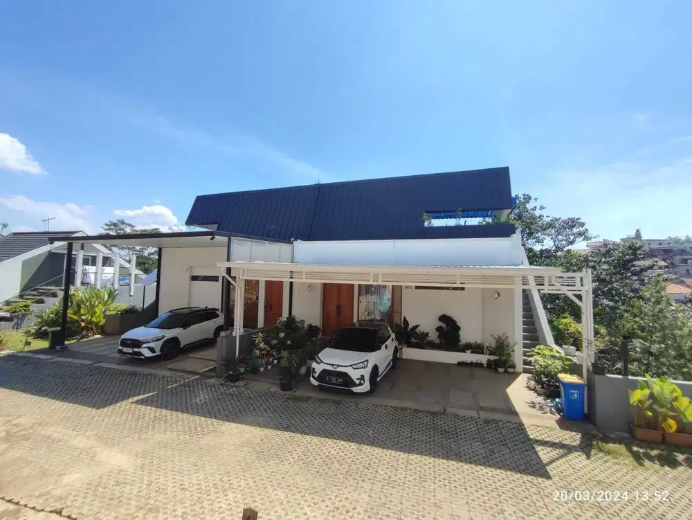 Jual Rumah 3 Lantai Cluster patio Verde 2 Dago Cigadung Raya Bandung