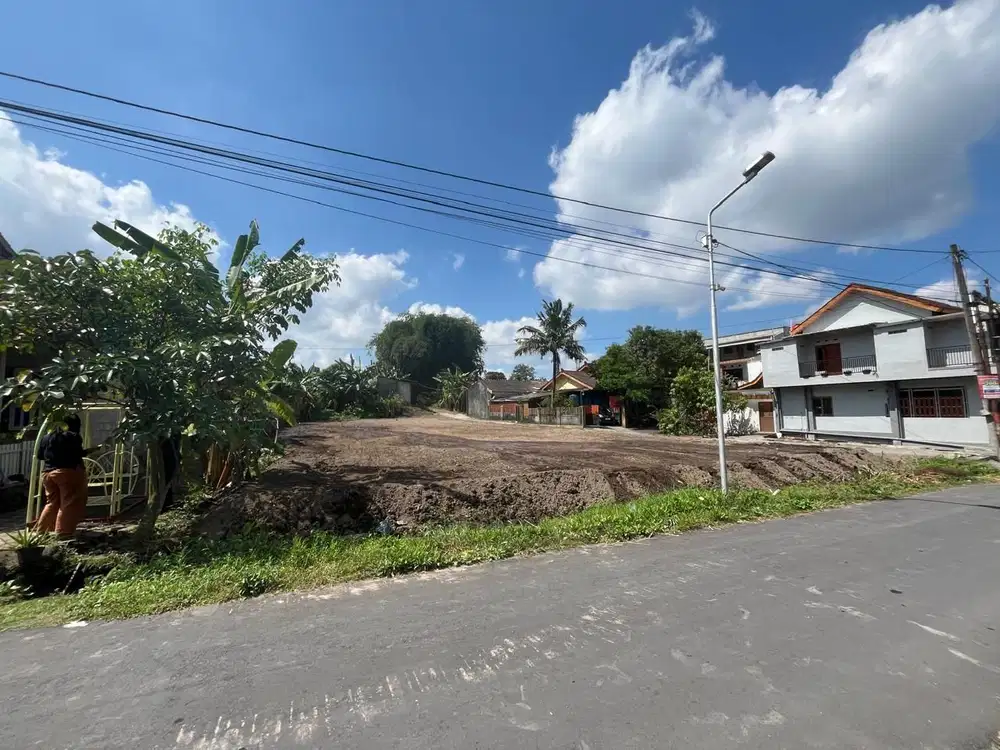 SELATAN UII KALIURANG KM 10: Tanah jogja Prospek Villa Rumah