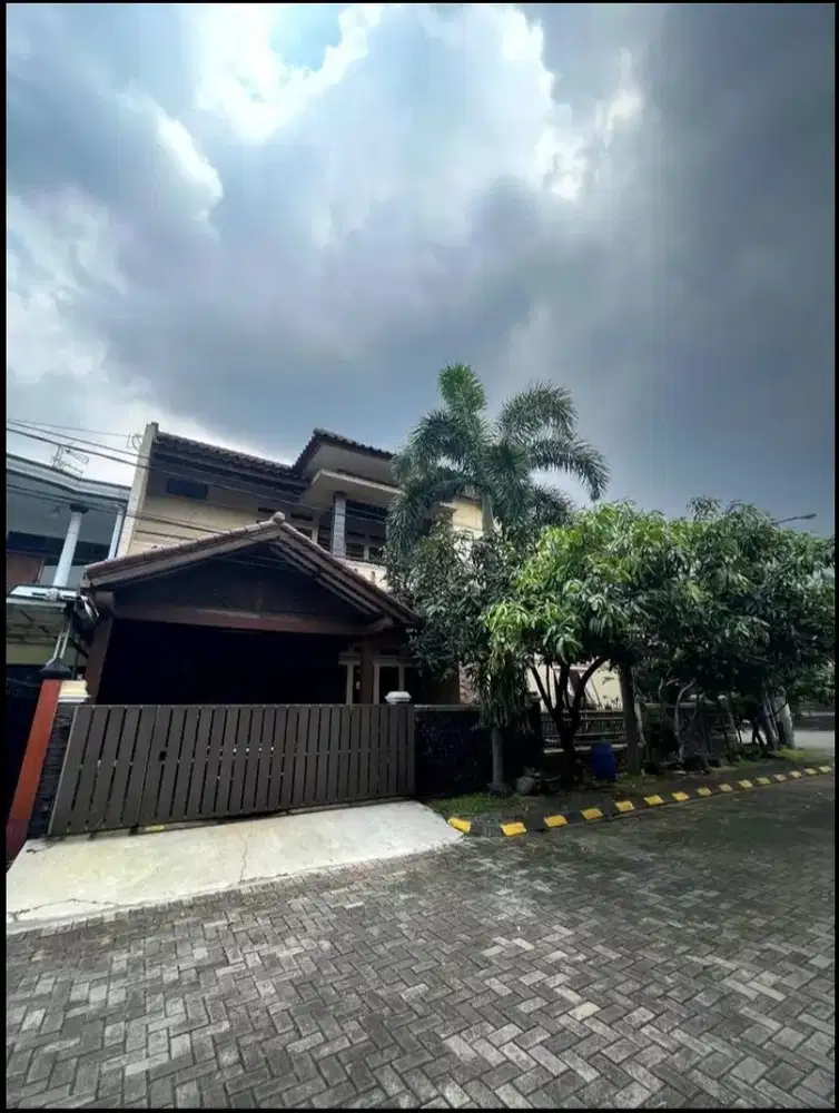 Rumah terawat dan asri siap huni batununggal