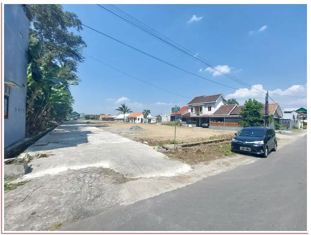 Tanah Maguwoharjo, Dekat Kampus Amikom Jogja