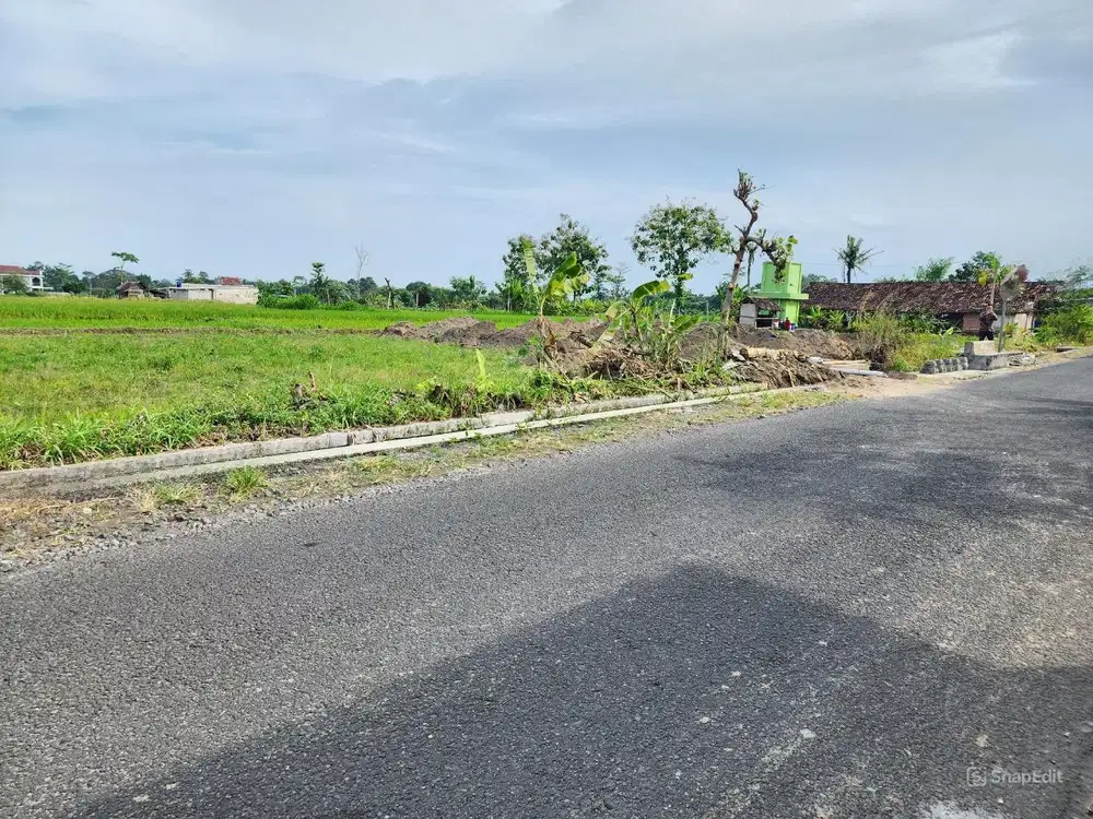 Tanah Jogja Area Candi Sambisari Purwomartani Kalasan Tepi Jalan Raya