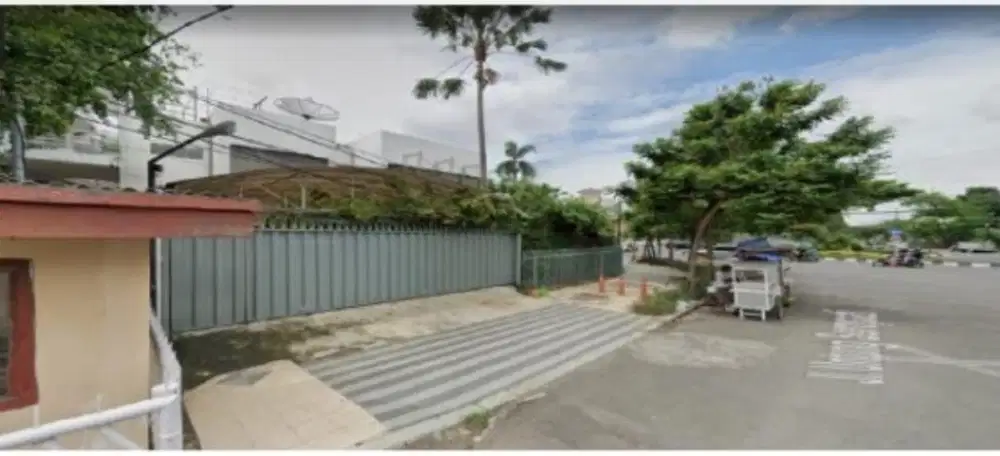 Dijual Ruang Usaha Di Raya Darmo Surabaya