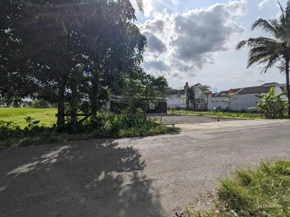 7 Menit Malioboro, Tanah Jogja Dalam Ringroad Akses Jalan Truk Papasan