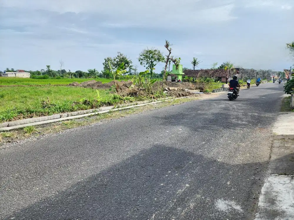4 Menit Universitas Respati Tanah Jogja Timur Jl. Tajem Maguwoharjo