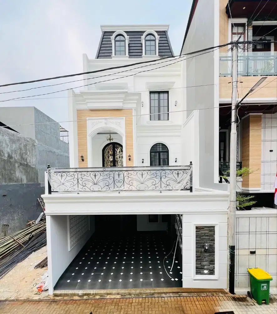 Jual rumah private pool dekat tb simatupang cilandak Jakarta selatan