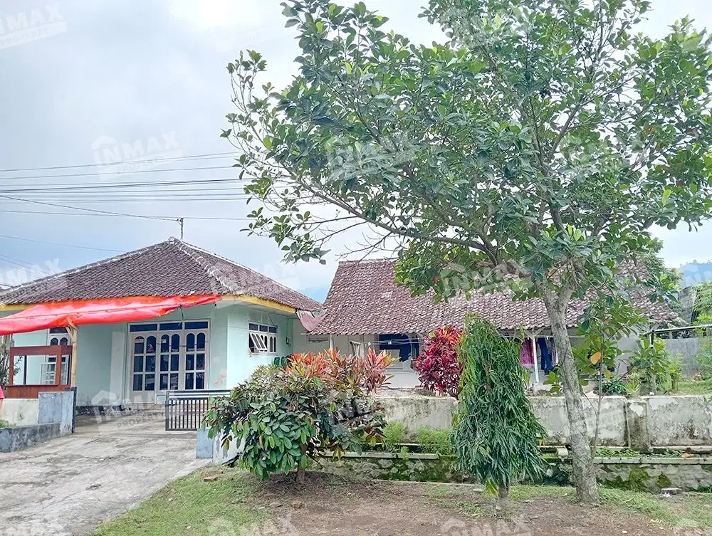 RUMAH LUAS REJOSARI,NGANTANG MALANG,DEKAT RSUD,ASRI DAN SEJUK