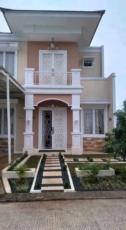 DIJUAL RUMAH 2LANTAI SIAP HUNI DI SENTUL ALAYA SENTUL CITY SSR635 A26