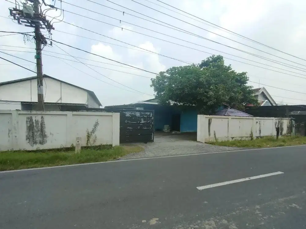 Gudang Murah, Luas Besar di Nol Jalan Raya Metatu, Cerme, Gresik