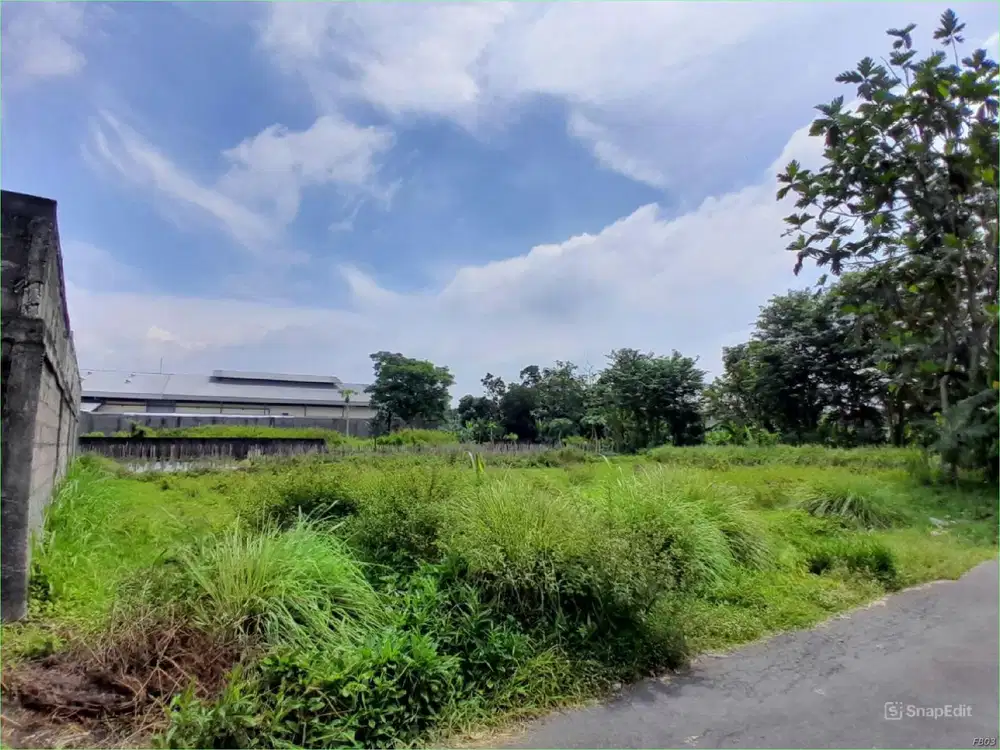 10 Menit Kampus UII Tanah Area Jalan Palagan Tepi Aspal Mobil Papasan