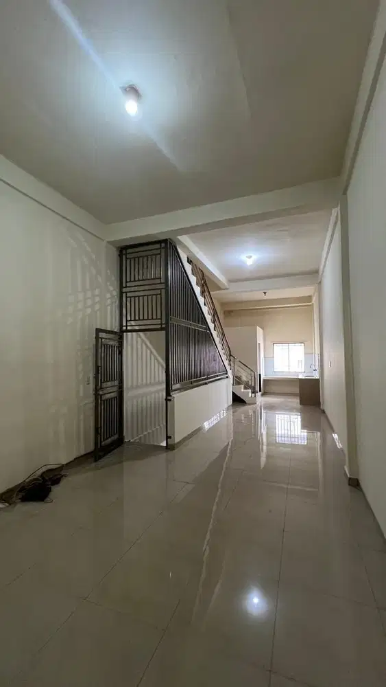 Ruko usaha pasar 3 tuasan tempat tinggal jalan besar kantor bisnis