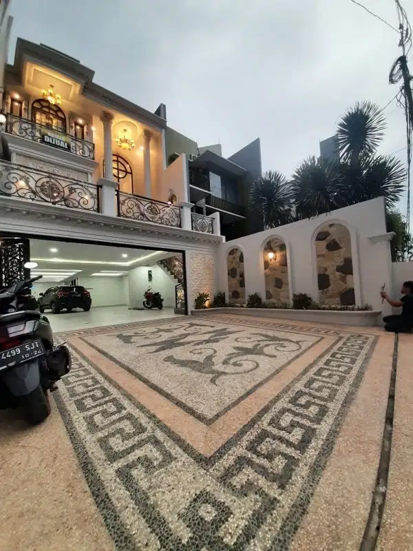 jual rumah strategis bisa untuk hunian kantor klinik kecantikan dokter resto di Mampang Pancoran Jakarta Selatan