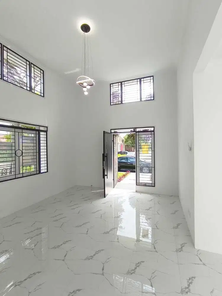 Rumah Hoek Siap Huni di Tatar Banyak Sumba Kota Baru Parahyangan