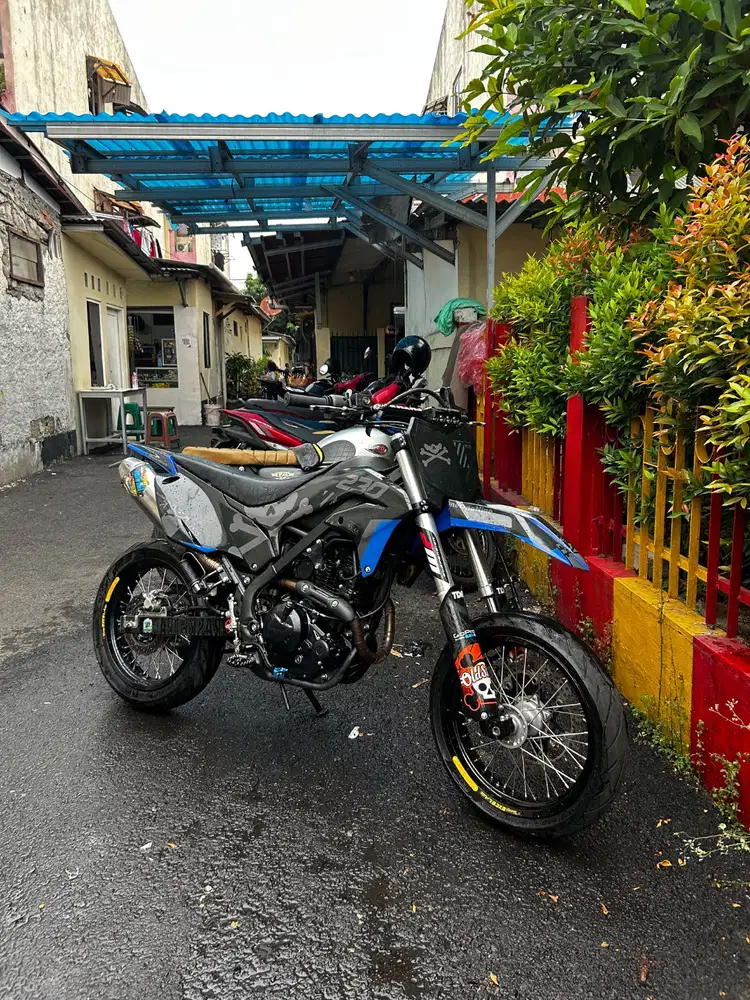 KAWASAKI KLX 230 SM 2024