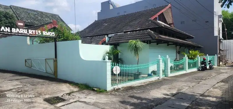 Rumah bagus di pogung  belakang Mc Donald jalan kaliurang dekat UGM