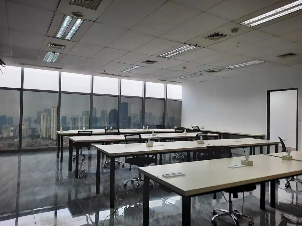 Sewa Kantor 212 m2 di RDTX Square Kuningan Kondisi Semi Furnish, Nego