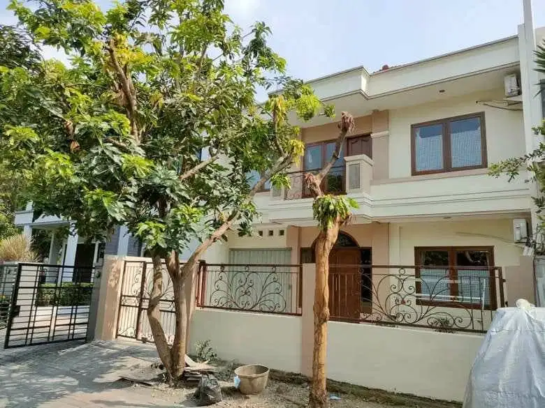 Rumah di Citraland Villa sentra raya Surabaya