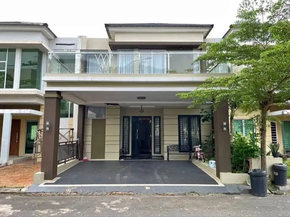 Dijual Rumah cantik fully furnished di The summer batam centre