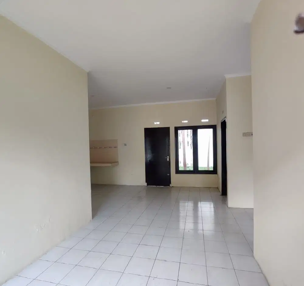 Termurah!!  Dijual Rumah Strategis dalam Komplek di Cibabat Cimahi