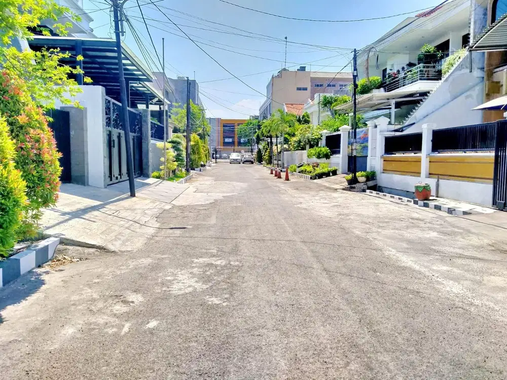 DIJUAL RUMAH MEWAH PUSAT KOTA LOKASI STRATEGIS