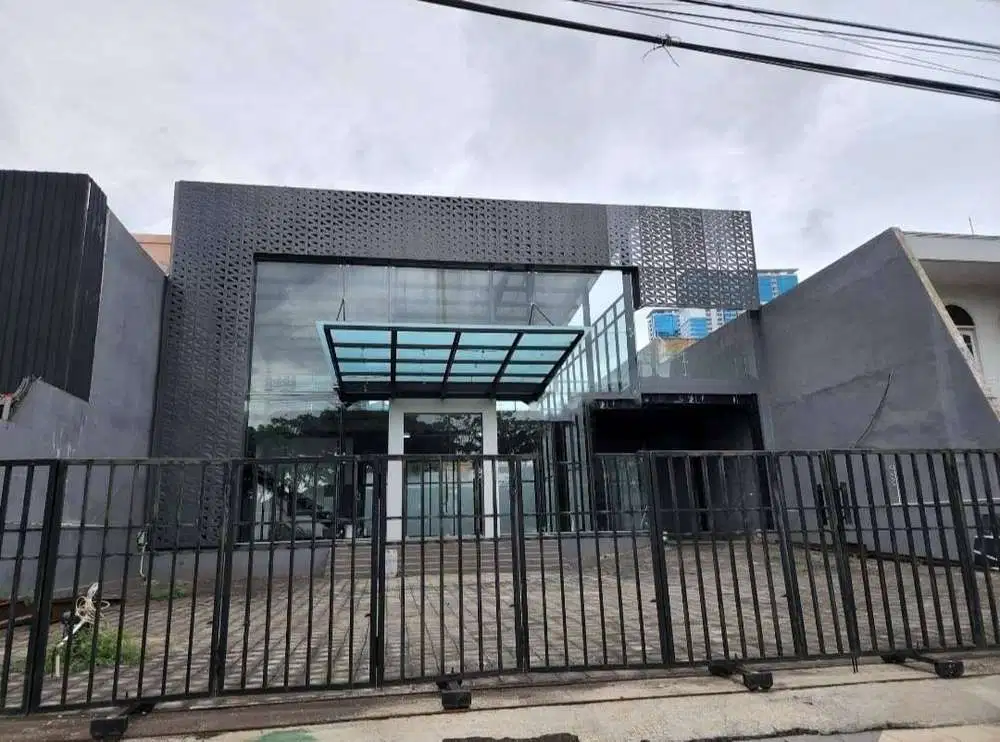 Disewakan ruang usaha di Raya Kertajaya Indah Surabaya