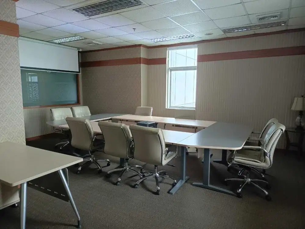 Sewa Kantor Full Furnish 292 m2 di Menara Bidakara Pancoran, Hrg Nego